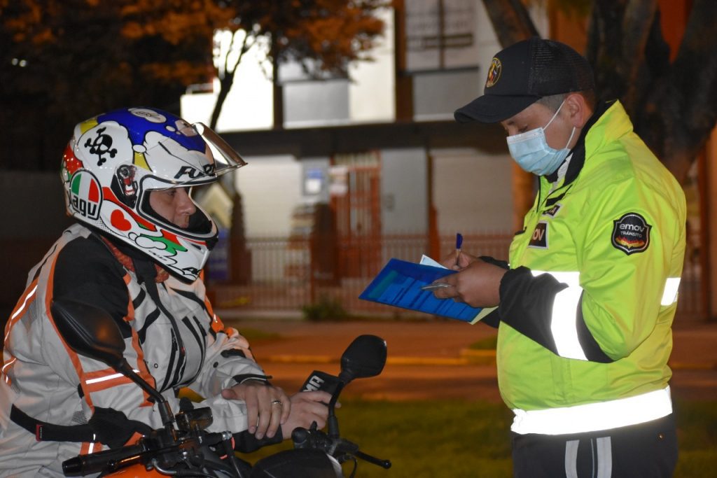 Controles preventivos de la EMOV EP reduce índice de accidentes en motos en el 2021